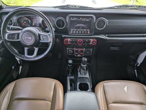 Used 2021 Jeep Wrangler Unlimited Sahara AWD/4WD image 19
