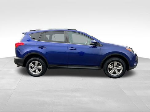 Used 2015 Toyota RAV4 XLE image 9