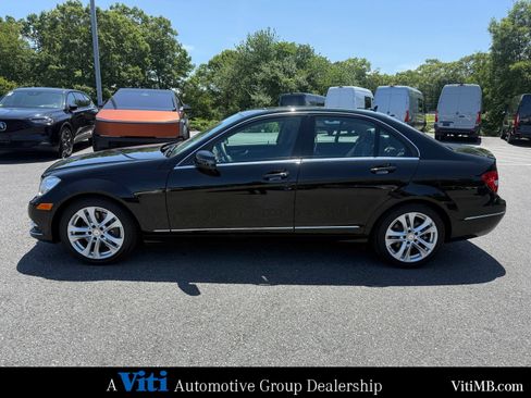 Used 2014 Mercedes-Benz C 300 4MATIC Sedan image 5