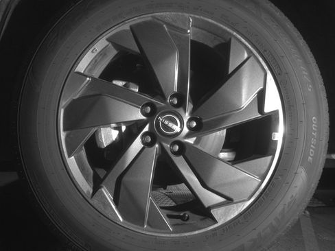 Used 2025 Nissan Rogue SV image 12