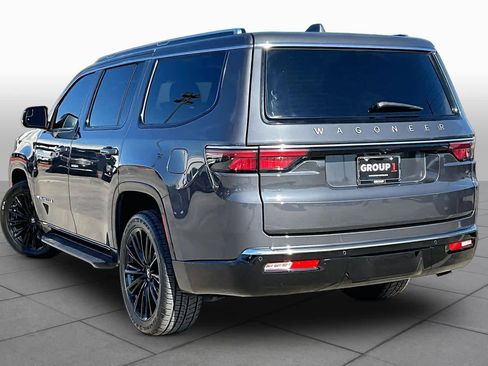 Used 2023 Jeep Wagoneer 2WD image 17