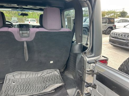 Used 2013 Jeep Wrangler Sport image 31
