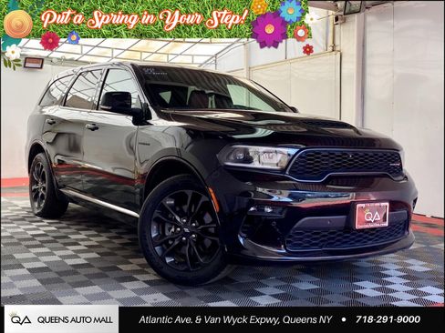 Used 2021 Dodge Durango R/T w/ Blacktop Package AWD/4WD image 1