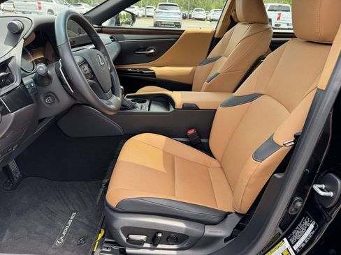 Used 2023 Lexus ES 250 w/ Premium Package AWD/4WD image 12