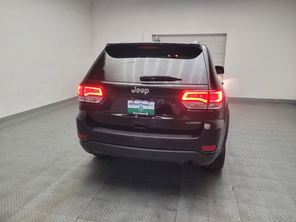 Used 2018 Jeep Grand Cherokee Laredo RWD image 7