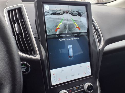 Certified 2024 Ford Edge SEL w/ Convenience Package image 16