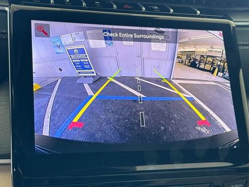 New 2025 Jeep Grand Cherokee Limited image 17