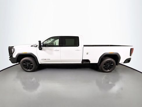 Used 2024 GMC Sierra 2500 AT4 w/ AT4 Premium Plus Package AWD/4WD image 4