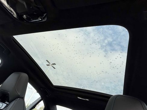 New 2026 BMW M5 w/ Executive Package image 28