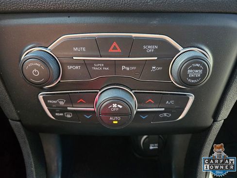 Used 2023 Dodge Charger SXT image 31