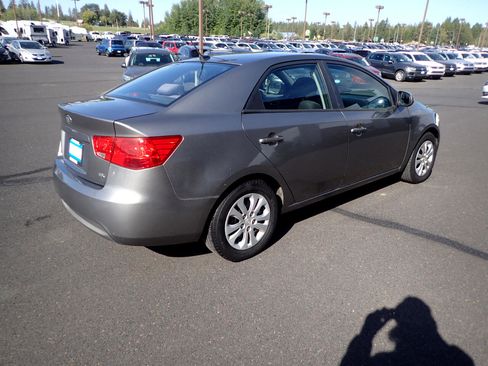 Used 2013 Kia Forte EX image 5