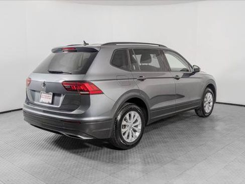 Used 2020 Volkswagen Tiguan S FWD image 8