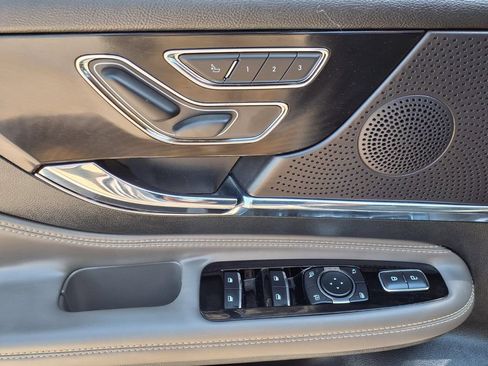 Certified 2025 Lincoln Corsair FWD image 22