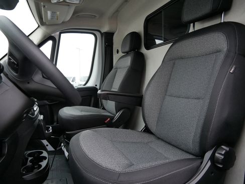 New 2026 RAM ProMaster 2500 w/ Convenience Group FWD image 11