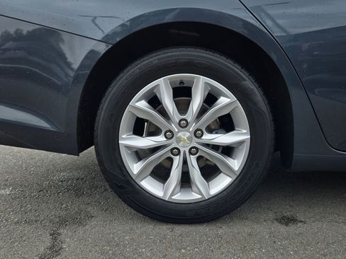 Used 2020 Chevrolet Malibu LT w/ Leather Package image 17