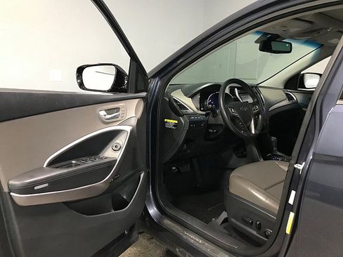 Used 2015 Hyundai Santa Fe Sport w/ Option Group 04 FWD image 9