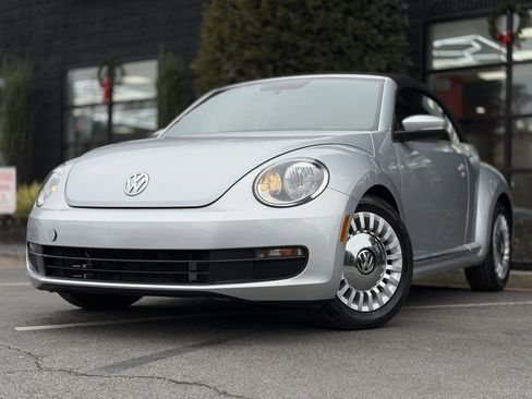Used 2015 Volkswagen Beetle 1.8T image 2