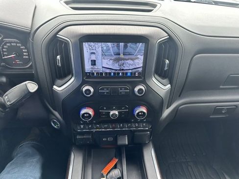 Used 2022 GMC Sierra 2500 Denali w/ Denali Ultimate Package image 10