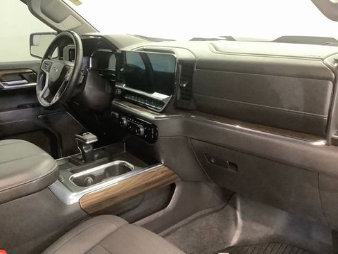 Used 2024 Chevrolet Silverado 1500 LT Trail Boss w/ Protection Package image 26