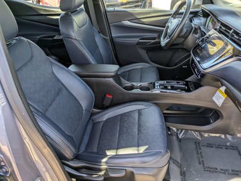Used 2022 Chevrolet Bolt EUV Premier w/ Sun & Sound Package image 27