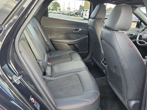 Used 2023 Hyundai Sonata SEL Plus image 14