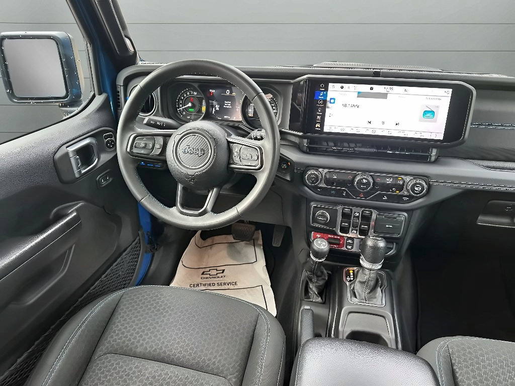 Used 2024 Jeep Wrangler Unlimited Rubicon 4xe AWD/4WD image 17