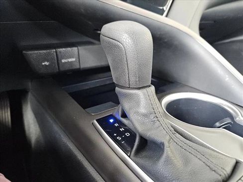 Used 2023 Toyota Camry LE image 12