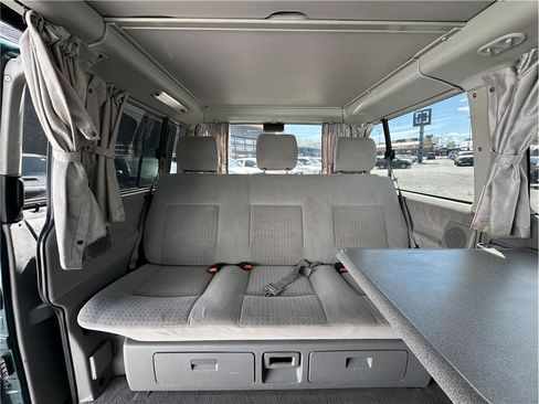 Used 2003 Volkswagen Eurovan MV FWD image 17