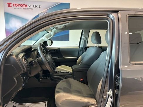 Used 2022 Toyota Tacoma SR image 14