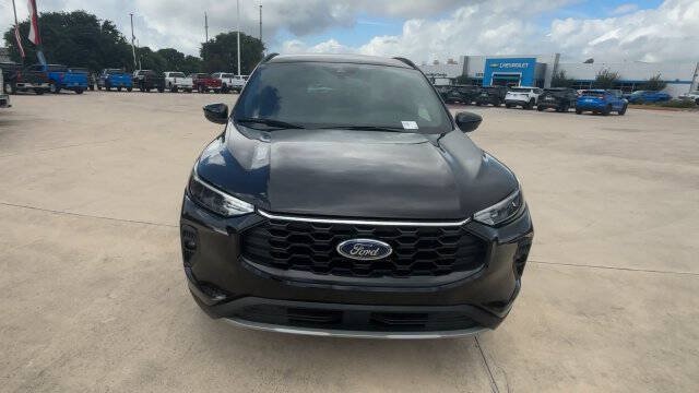 Used 2025 Ford Escape ST-Line Select AWD/4WD image 3