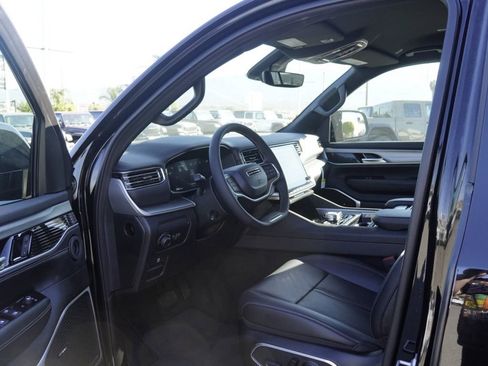 New 2026 Jeep Grand Wagoneer L Limited w/ Convenience Group I AWD/4WD image 20
