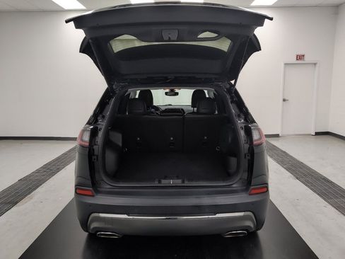 Used 2019 Jeep Cherokee Limited AWD/4WD image 29