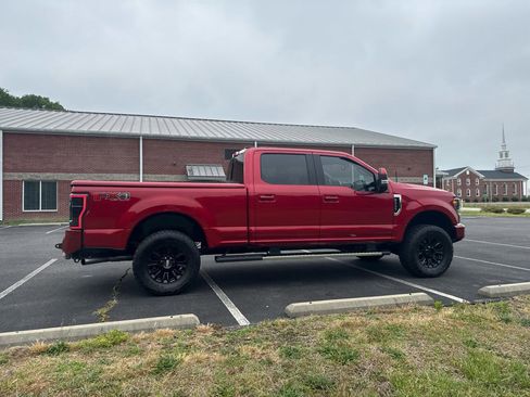 Used 2020 Ford F250 Lariat w/ Lariat Ultimate Package AWD/4WD image 4