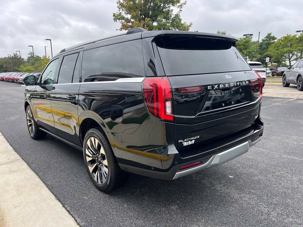 Used 2025 Ford Expedition Max Platinum w/ Driver's Package AWD/4WD image 7