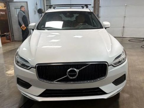 Used 2018 Volvo XC60 T5 Momentum image 8