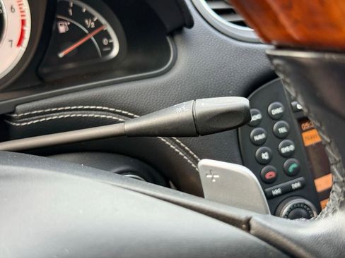 Used 2011 Mercedes-Benz SL 550 image 38