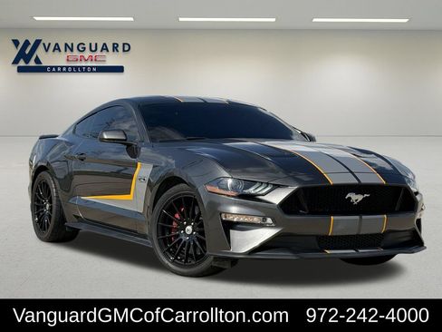 Used 2018 Ford Mustang GT RWD image 2