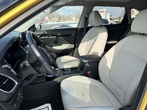 Used 2021 Kia Seltos SX w/ SX Sunroof Package image 13