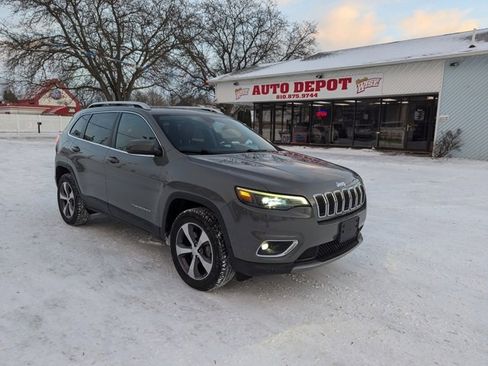 Used 2020 Jeep Cherokee Limited image 1