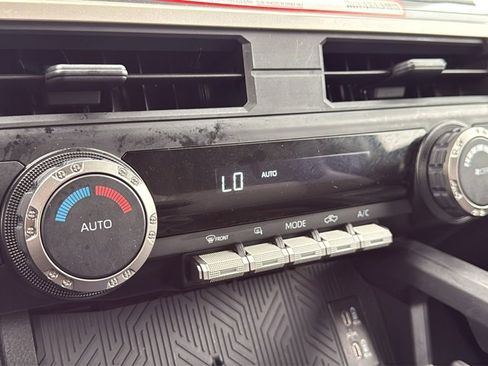 Certified 2025 Toyota Tacoma TRD Sport image 24