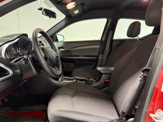 Used 2014 Dodge Avenger SE FWD image 11