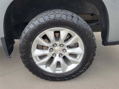 Used 2024 Chevrolet Silverado 1500 Custom image 30