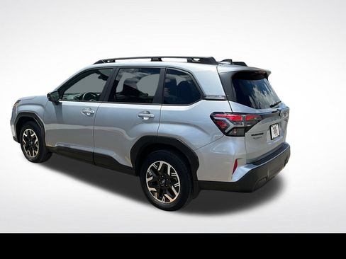 Certified 2025 Subaru Forester Premium AWD/4WD image 13