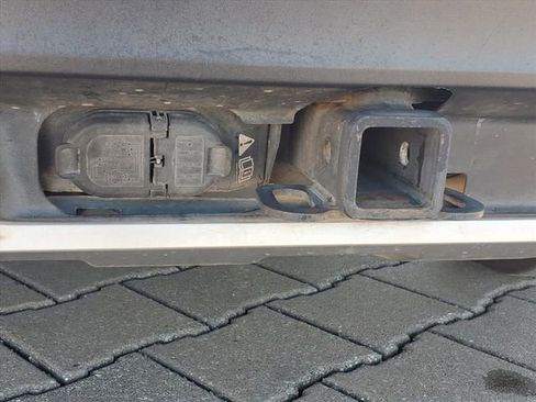 Used 2020 Ford Explorer Platinum w/ Premium Technology Package image 36