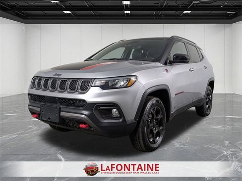 Certified 2023 Jeep Compass Trailhawk image 1