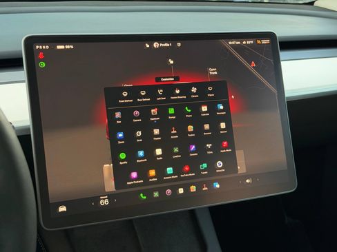 Used 2023 Tesla Model Y Long Range AWD/4WD image 34