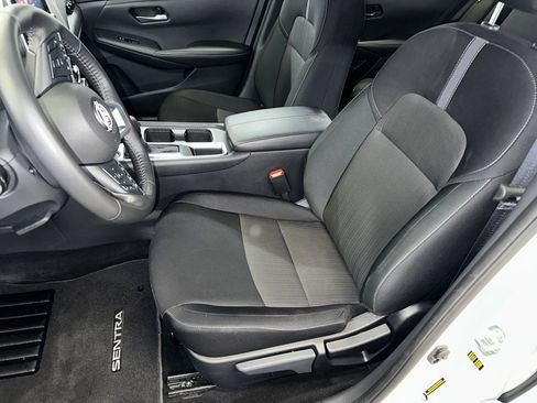Used 2025 Nissan Sentra SV w/ All-Weather Package image 5