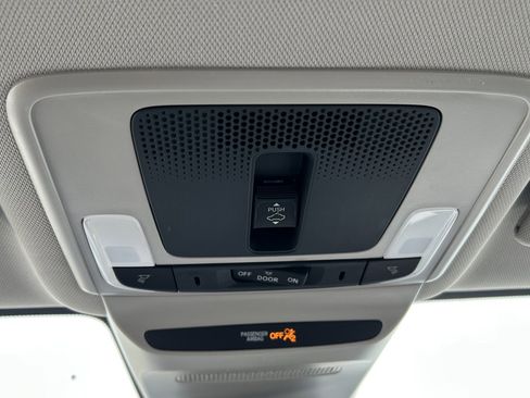 New 2026 Honda HR-V EX-L image 31