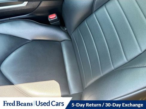 Used 2021 Toyota Highlander XLE AWD/4WD image 20