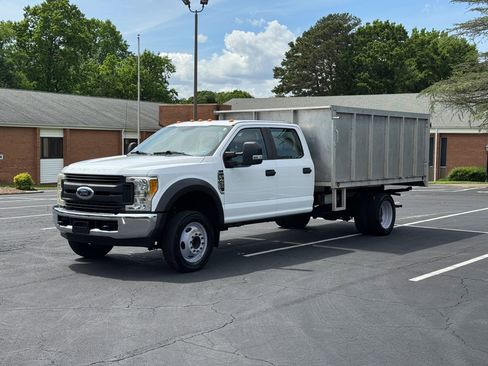Used 2017 Ford F450 XL w/ Power Equipment Group image 3